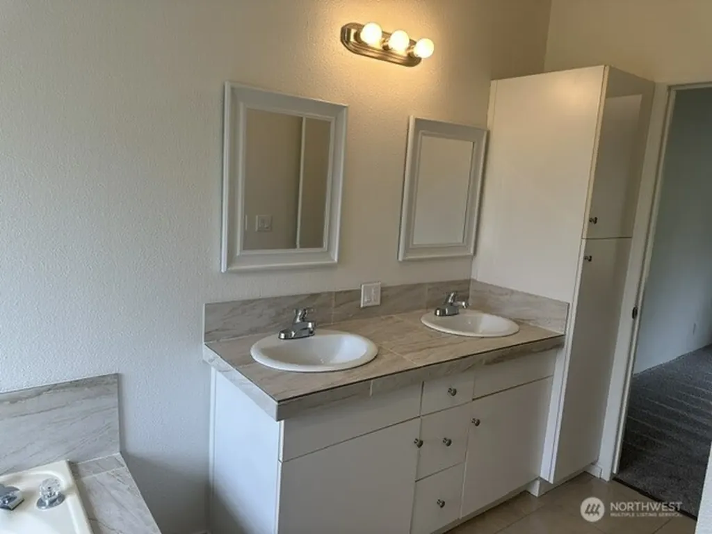 257 Easy Street Silverlake WA 98645