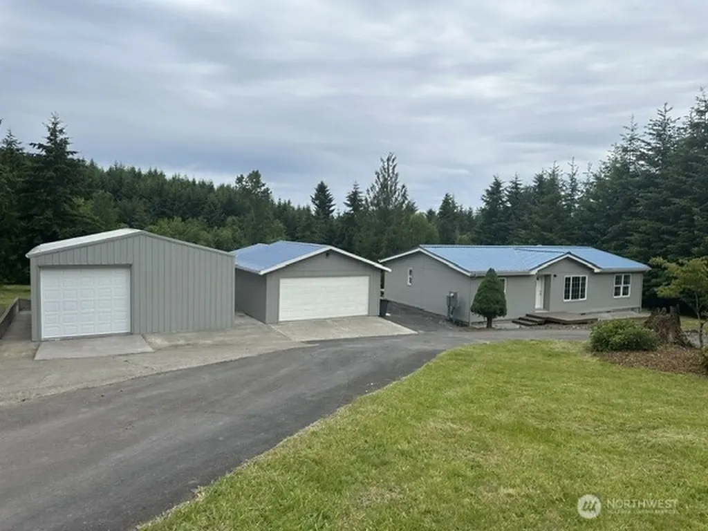 257 Easy Street Silverlake WA 98645