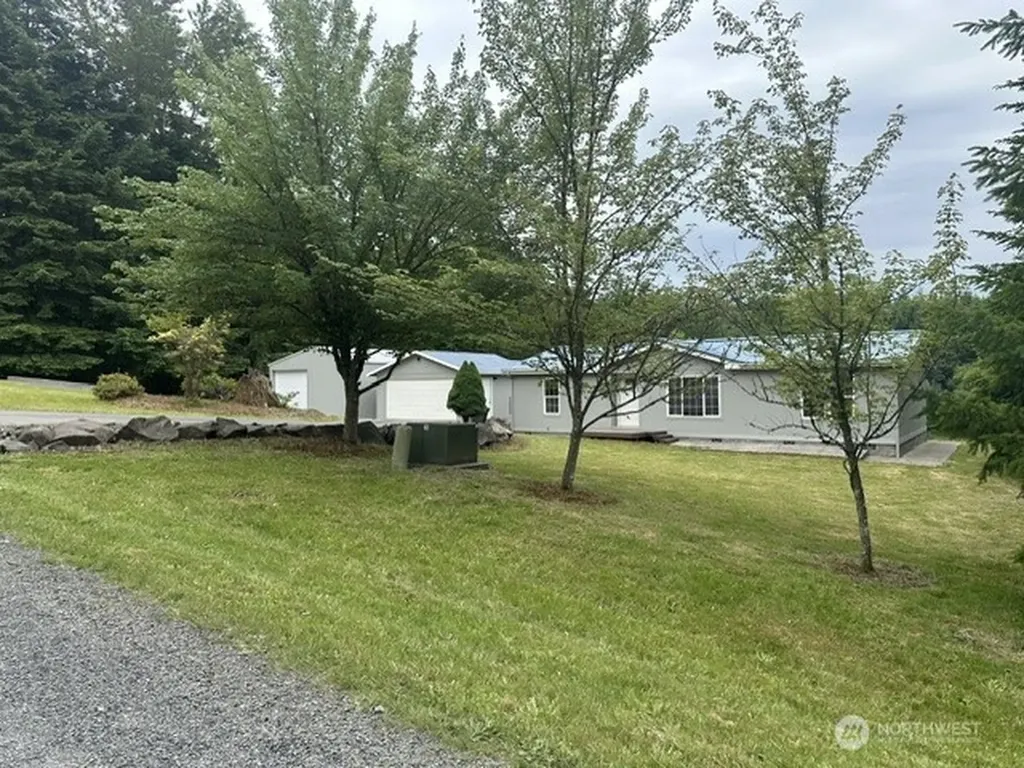 257 Easy Street Silverlake WA 98645