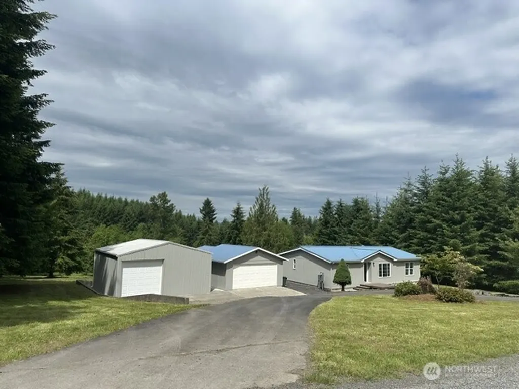 257 Easy Street Silverlake WA 98645