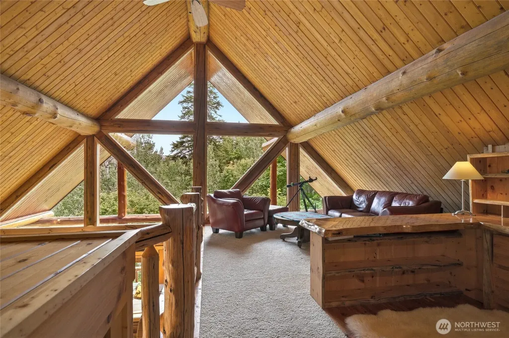9350 N Fork Road Cashmere WA 98815