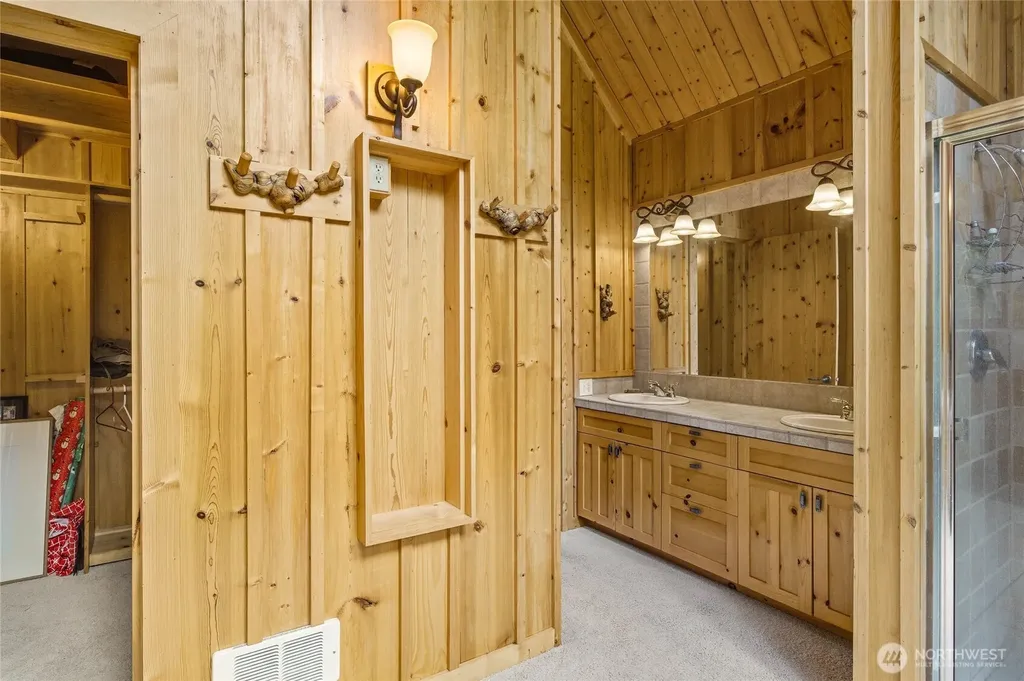 9350 N Fork Road Cashmere WA 98815