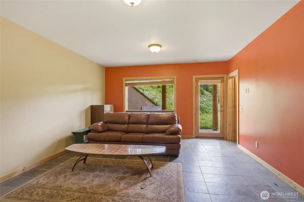 9350 N Fork Road Cashmere WA 98815