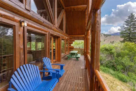 9350 N Fork Road Cashmere WA 98815