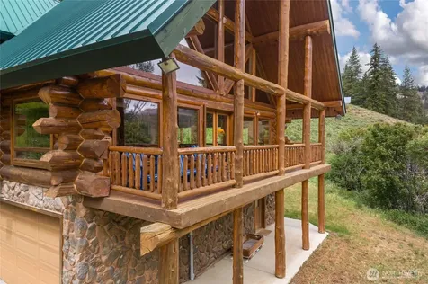 9350 N Fork Road Cashmere WA 98815