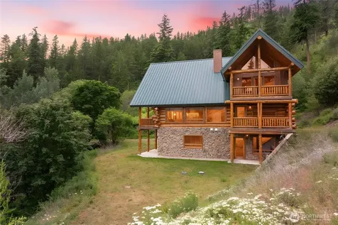 9350 N Fork Road Cashmere WA 98815