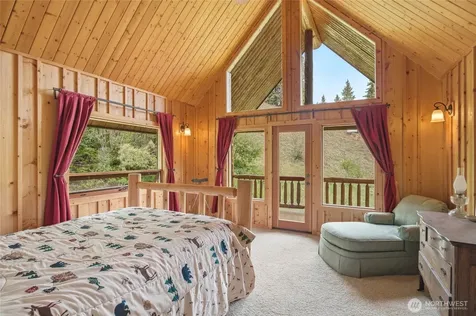 9350 N Fork Road Cashmere WA 98815