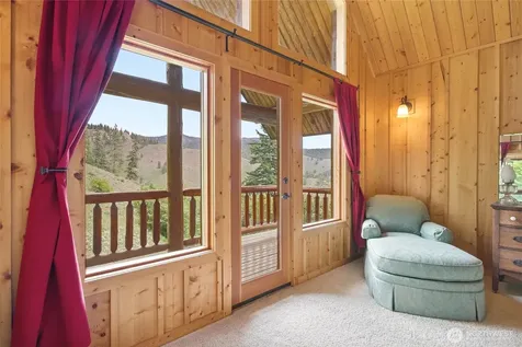9350 N Fork Road Cashmere WA 98815