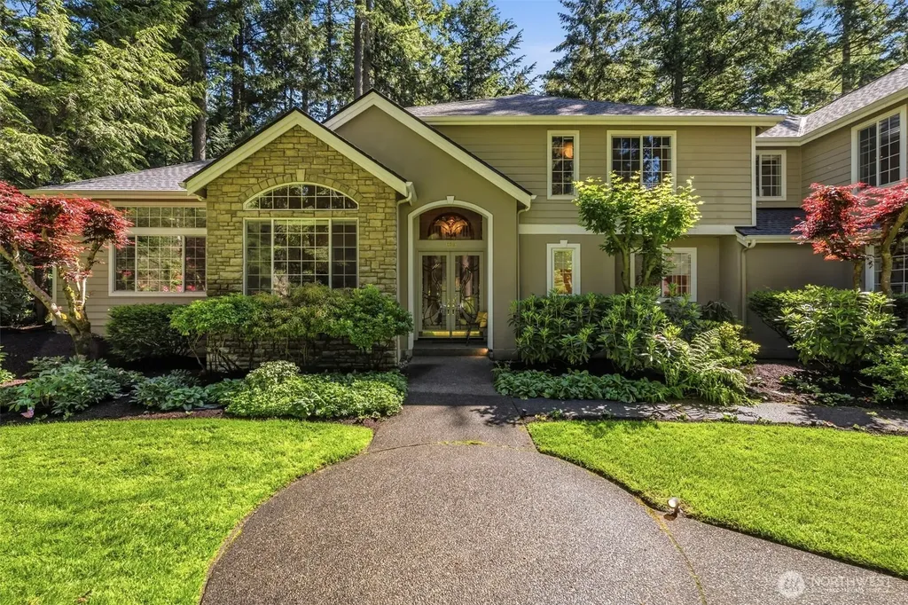 12501 Nuthatch Drive NW Gig Harbor WA 98332