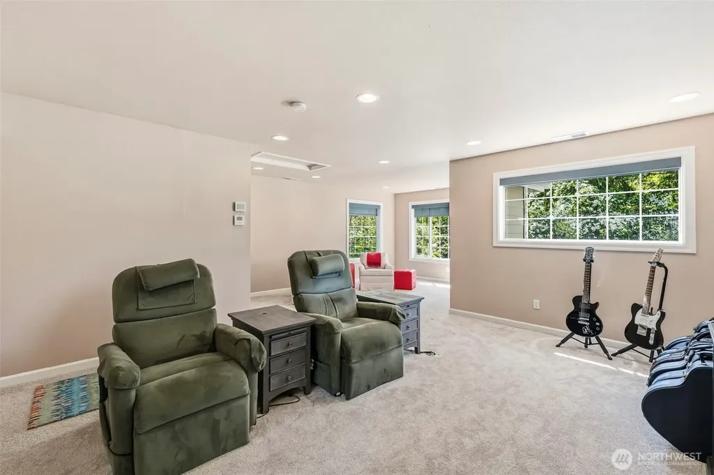 12501 Nuthatch Drive NW Gig Harbor WA 98332