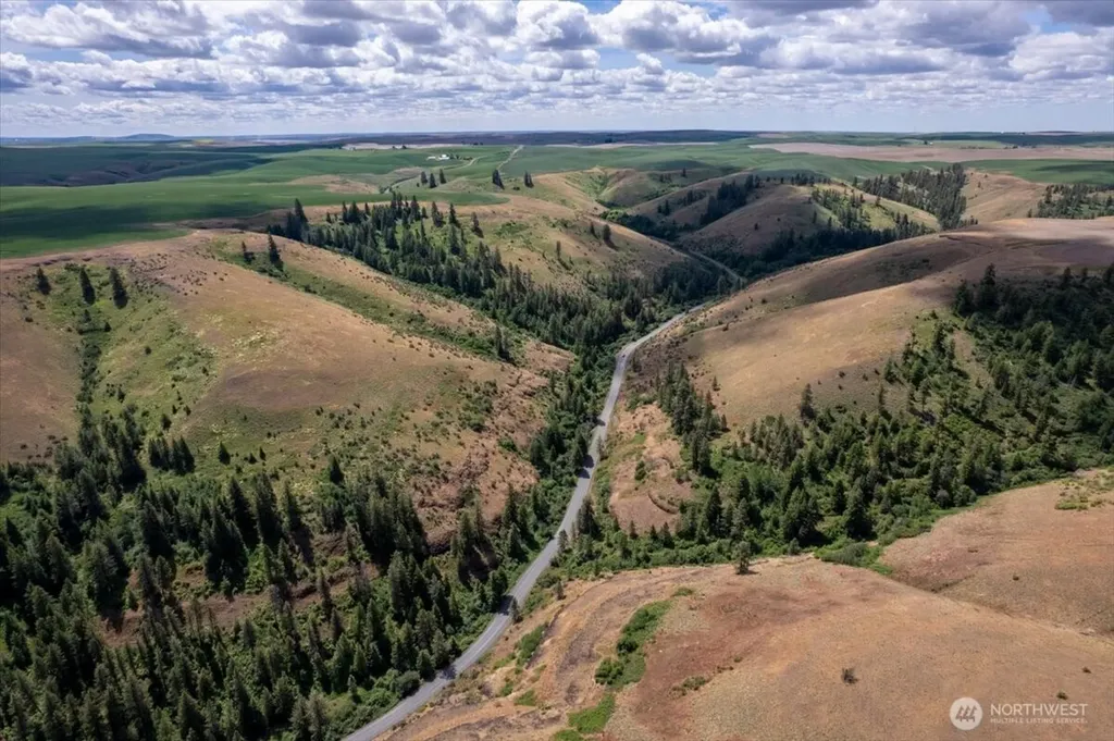 45000 Hanson Harbor Road N Wilbur WA 99185