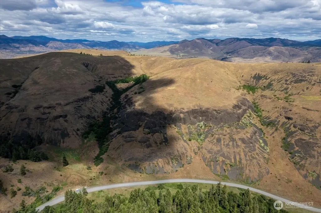 45000 Hanson Harbor Road N Wilbur WA 99185