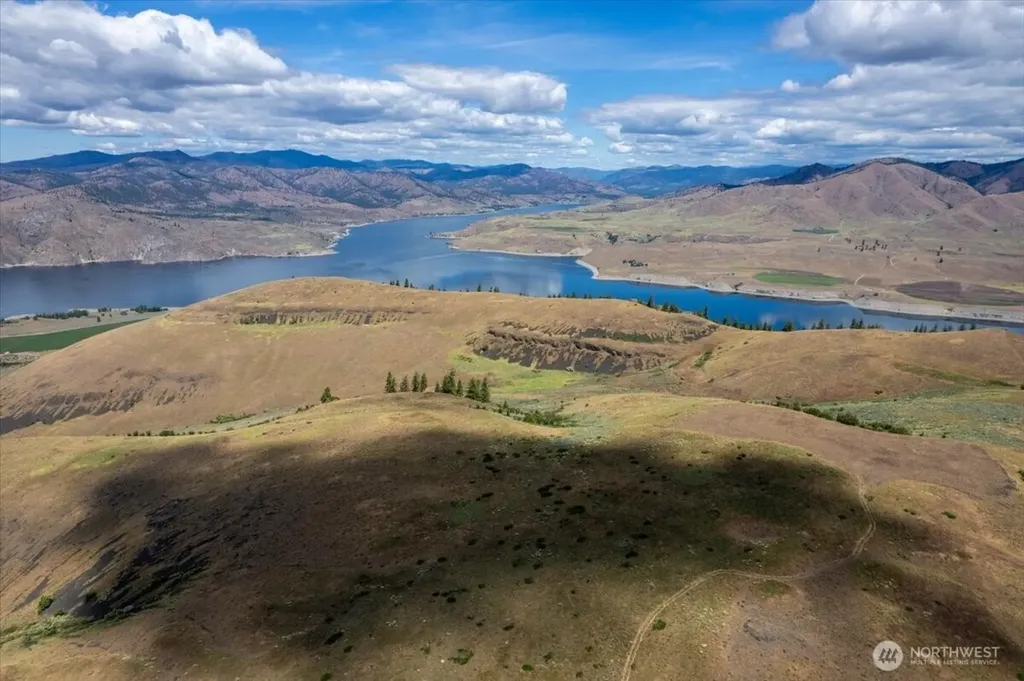 45000 Hanson Harbor Road N Wilbur WA 99185