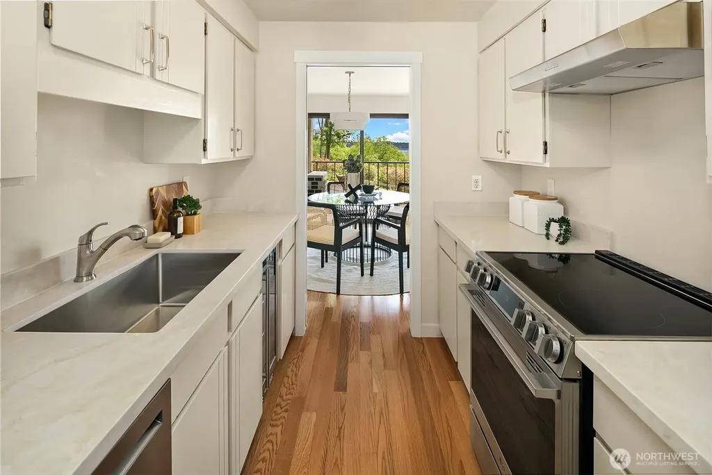 8001 Sand Point Way NE Seattle WA 98115