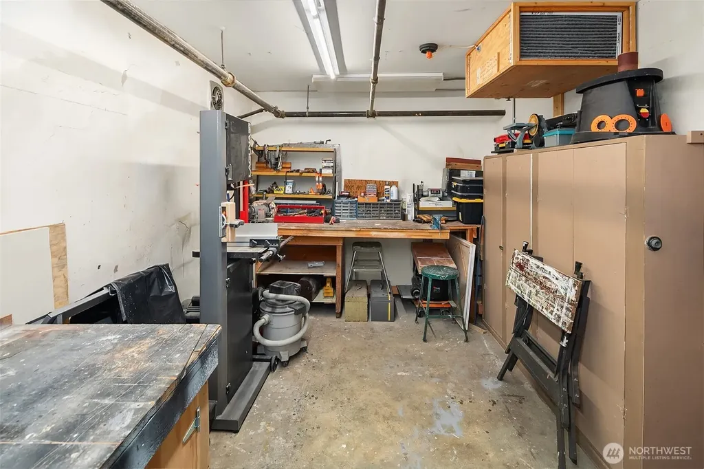 8001 Sand Point Way NE Seattle WA 98115
