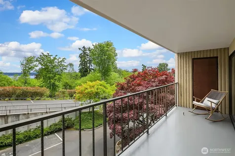 8001 Sand Point Way NE Seattle WA 98115