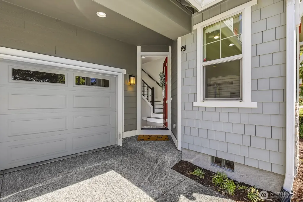 7430 NE 202nd Place Kenmore WA 98028