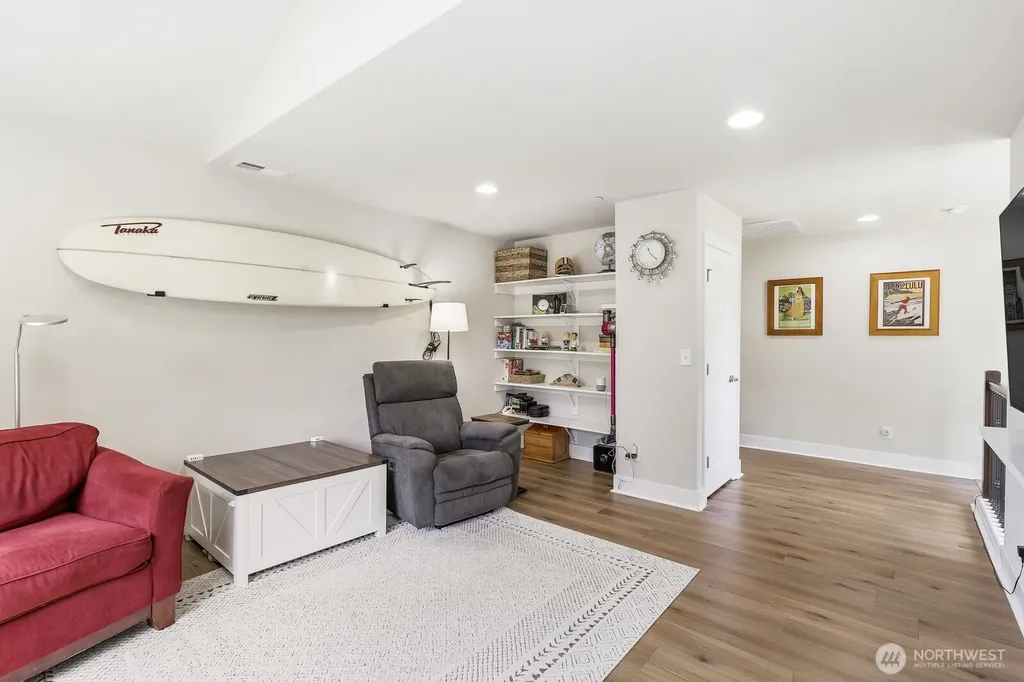 7430 NE 202nd Place Kenmore WA 98028