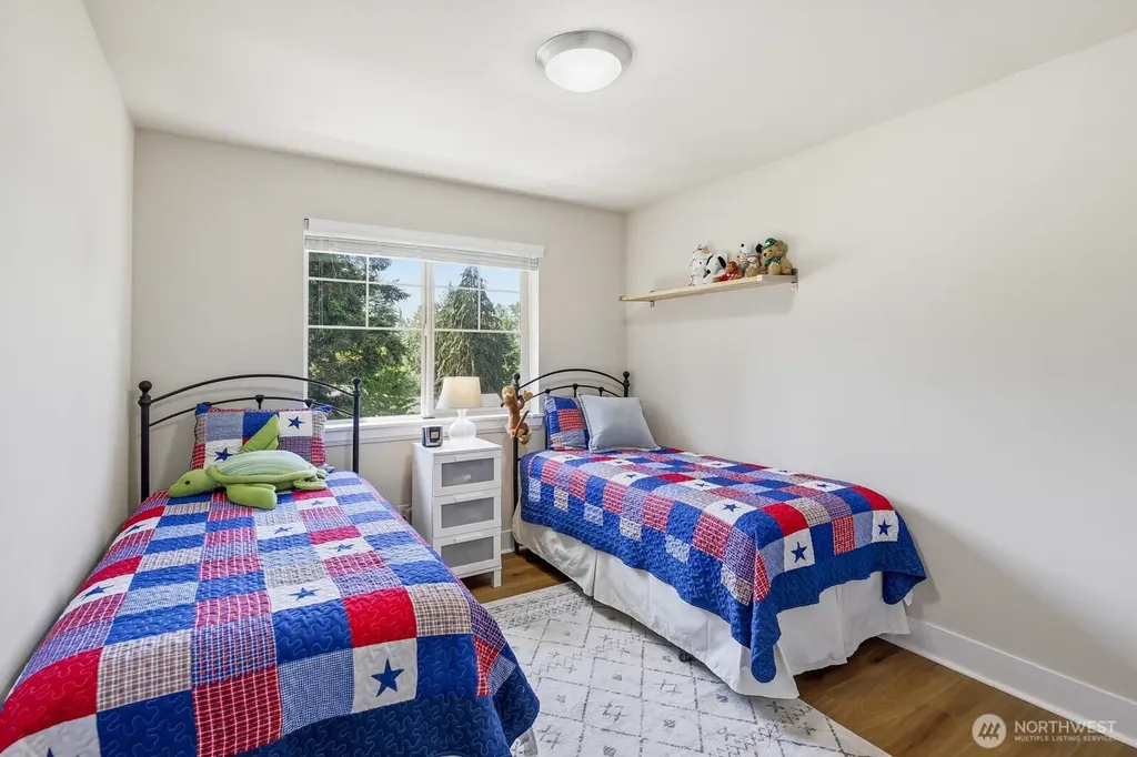 7430 NE 202nd Place Kenmore WA 98028