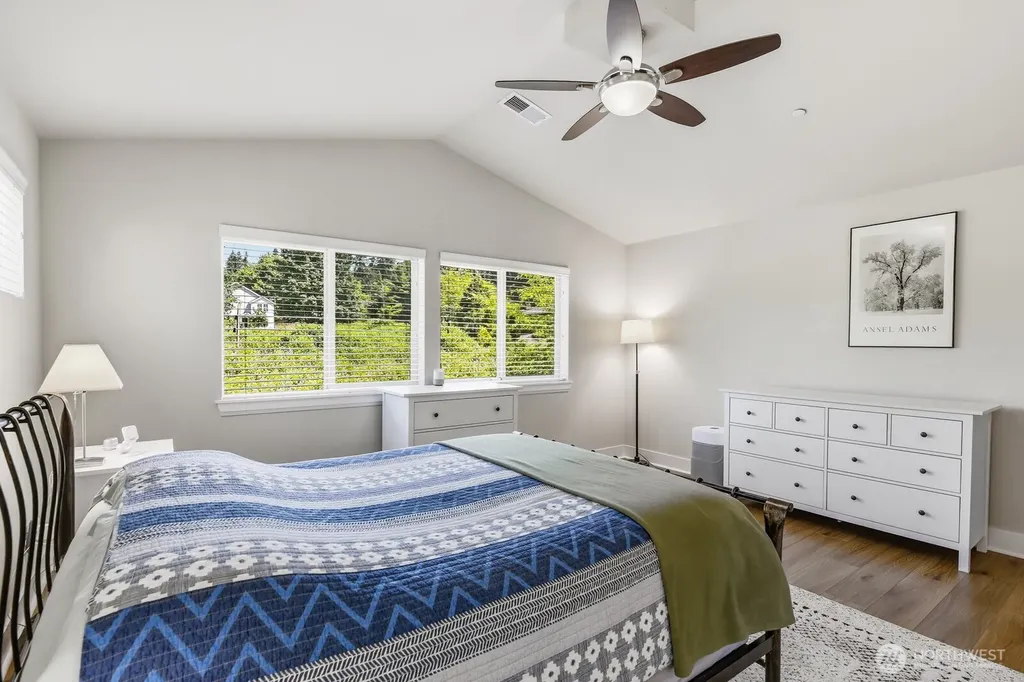 7430 NE 202nd Place Kenmore WA 98028