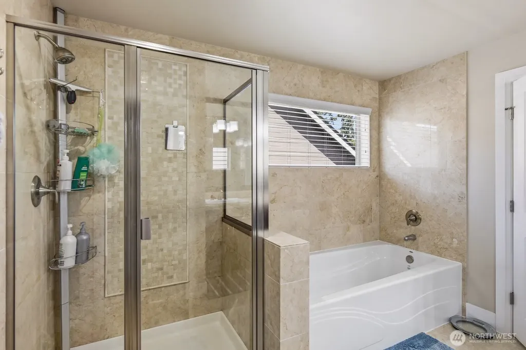 7430 NE 202nd Place Kenmore WA 98028