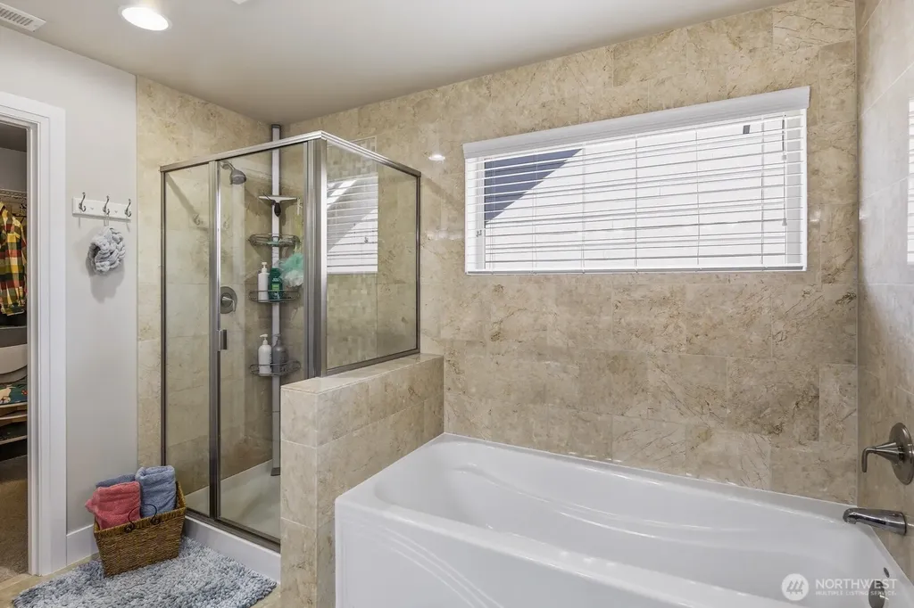 7430 NE 202nd Place Kenmore WA 98028
