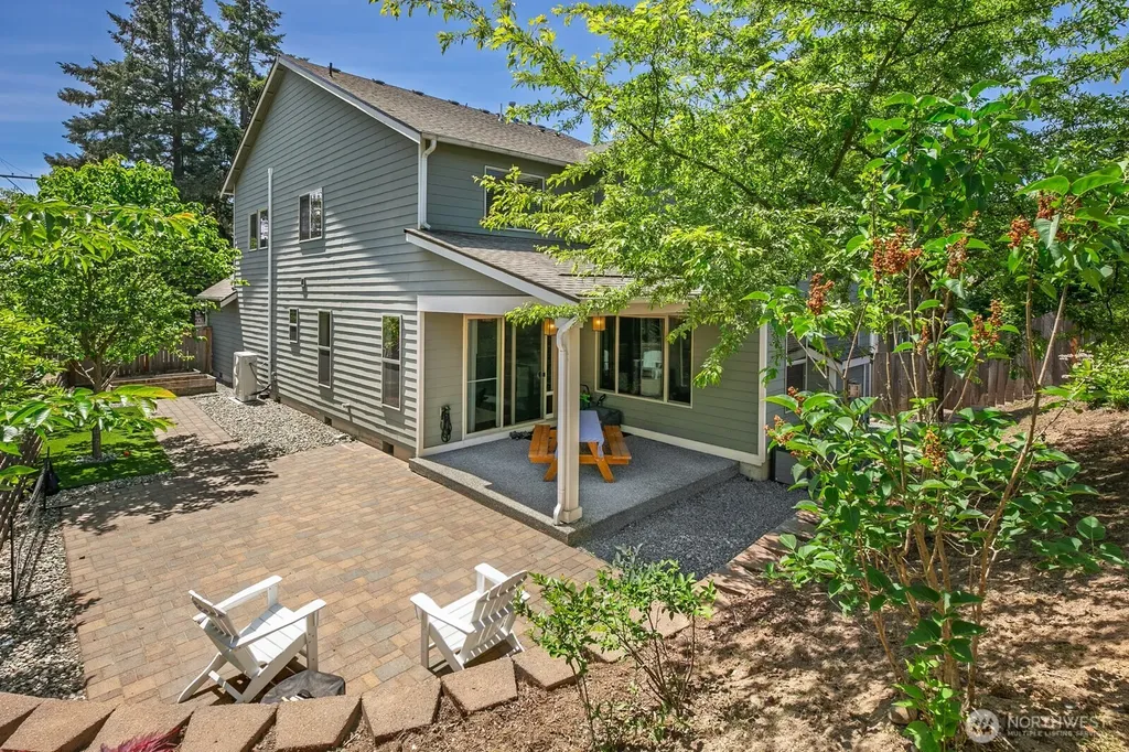 7430 NE 202nd Place Kenmore WA 98028