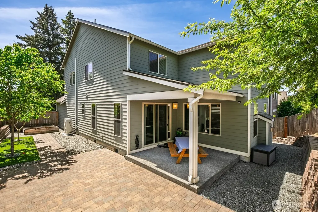 7430 NE 202nd Place Kenmore WA 98028