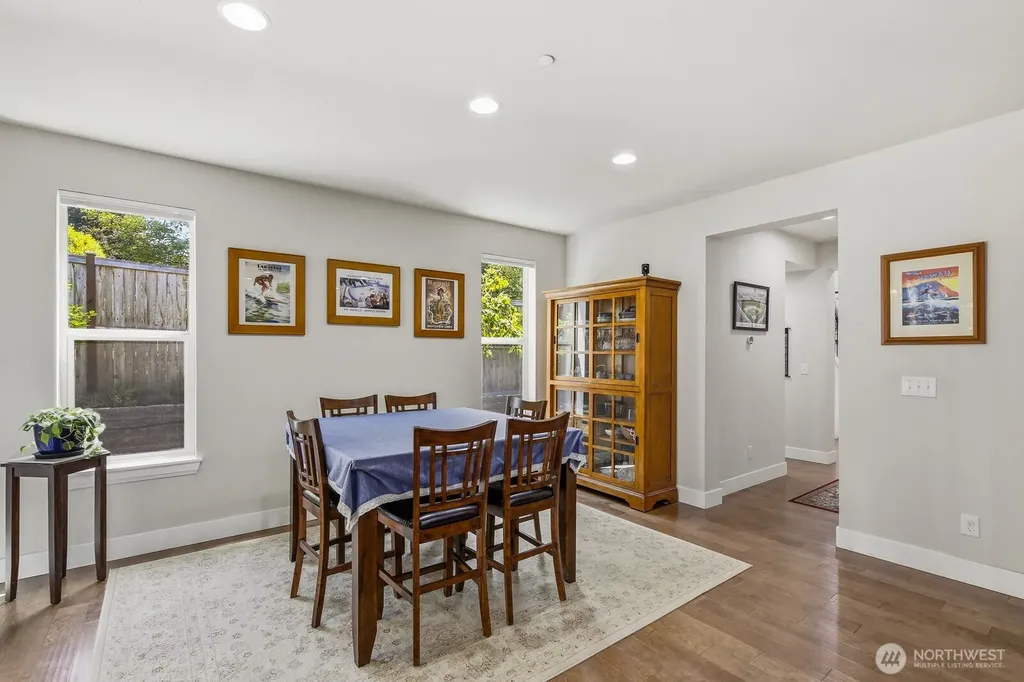 7430 NE 202nd Place Kenmore WA 98028