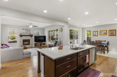 7430 NE 202nd Place Kenmore WA 98028