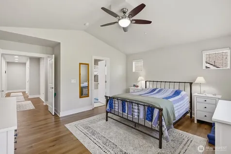 7430 NE 202nd Place Kenmore WA 98028