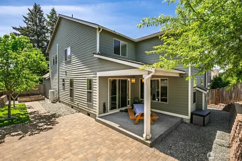 7430 NE 202nd Place Kenmore WA 98028