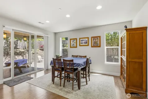 7430 NE 202nd Place Kenmore WA 98028