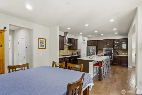 7430 NE 202nd Place Kenmore WA 98028