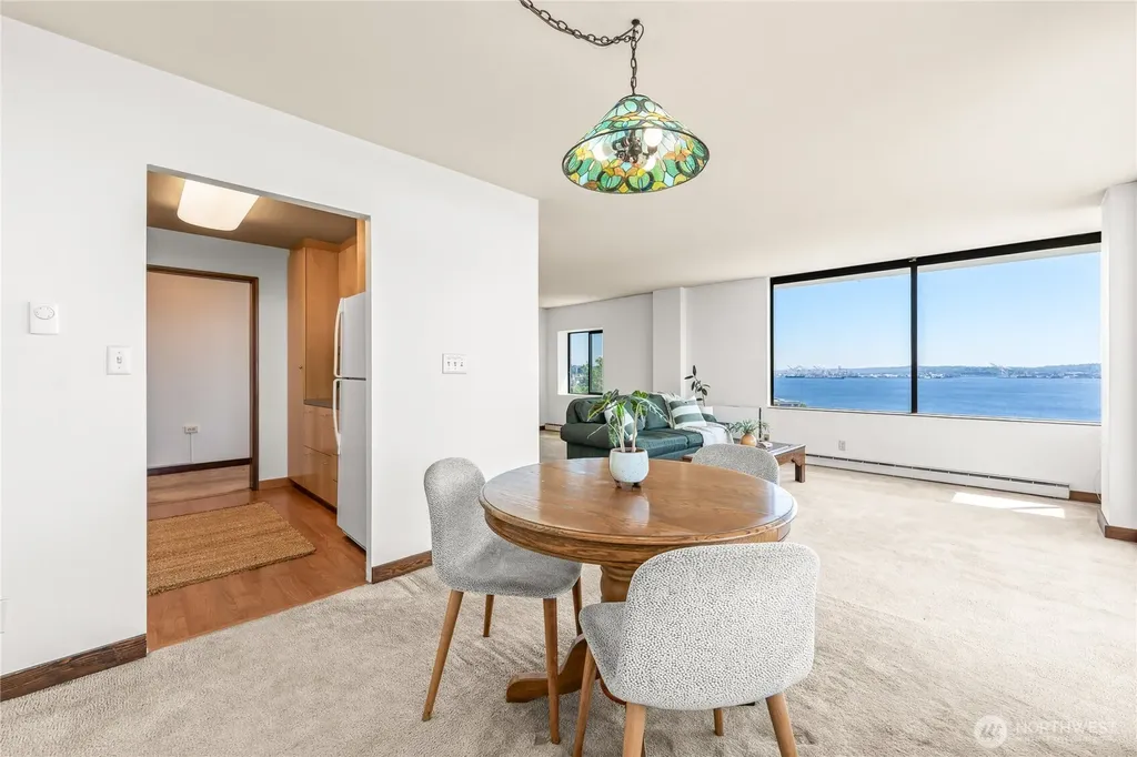 521 5th Avenue W Seattle WA 98119