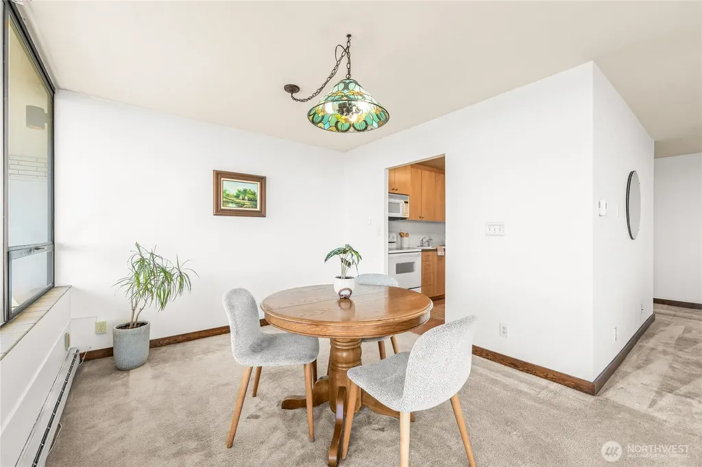 521 5th Avenue W Seattle WA 98119