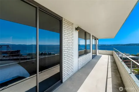 521 5th Avenue W Seattle WA 98119