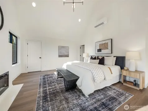 12544 2nd Avenue NW Seattle WA 98177