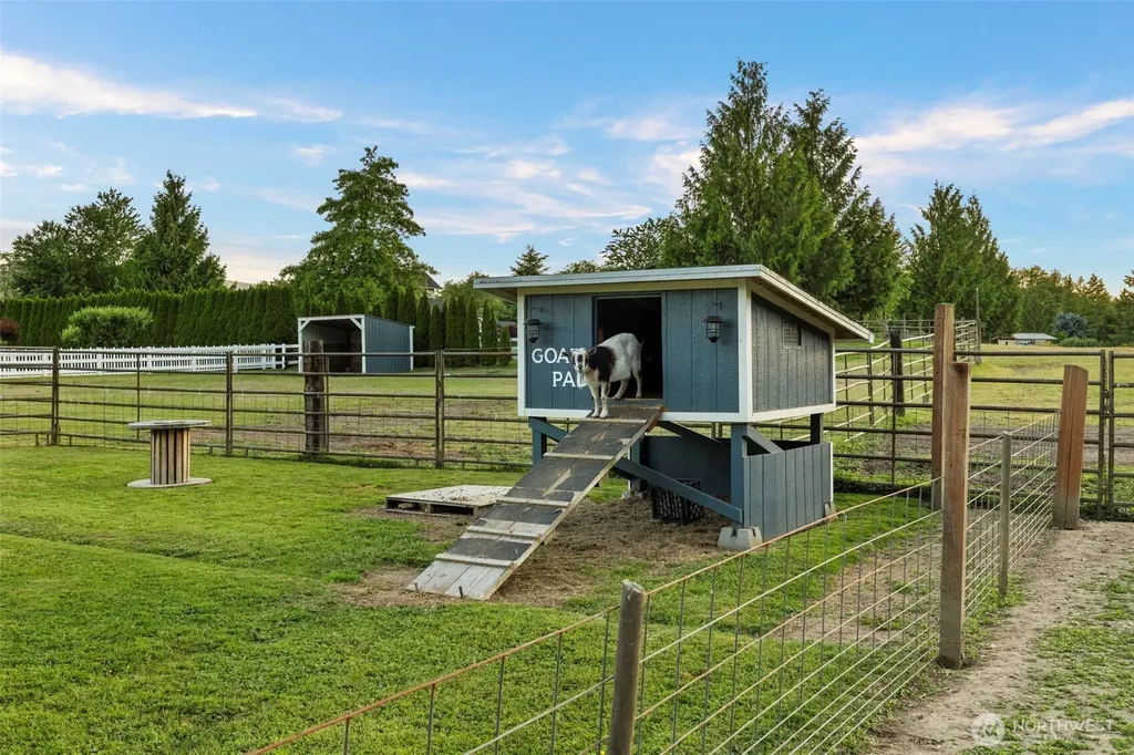 32993 Hamilton Cemetery Road Sedro Woolley WA 98284