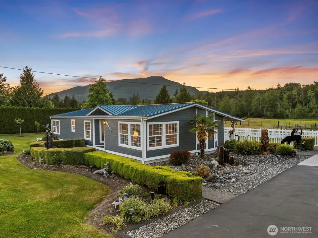 32993 Hamilton Cemetery Road Sedro Woolley WA 98284
