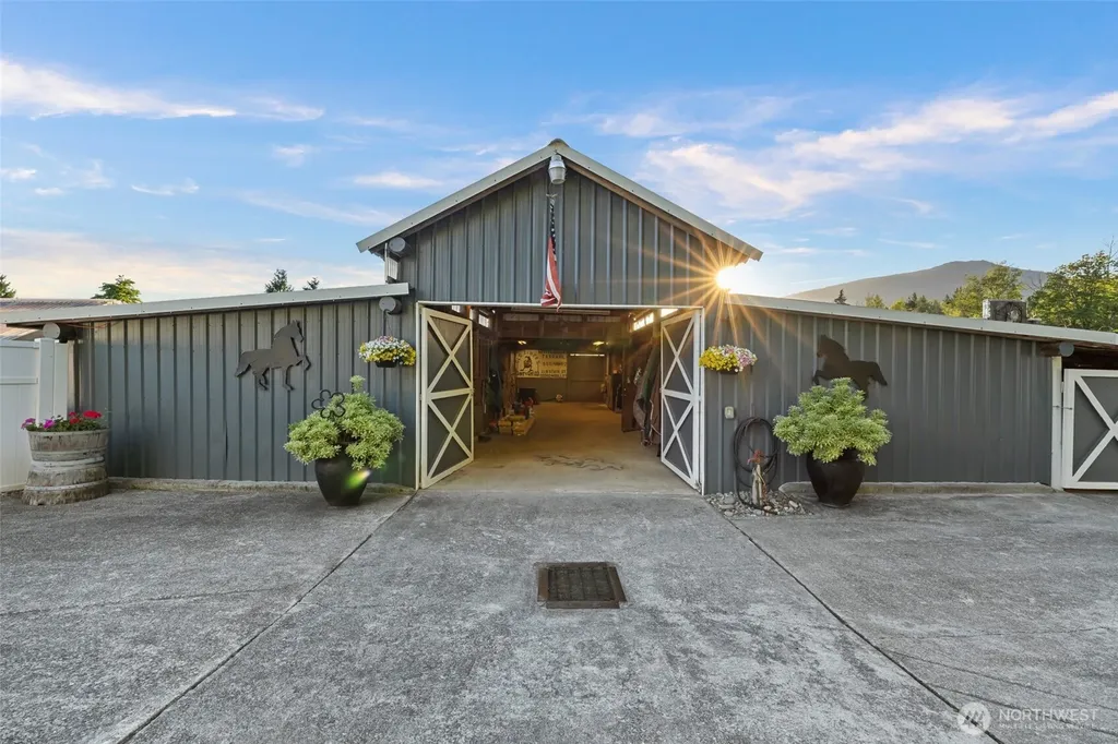 32993 Hamilton Cemetery Road Sedro Woolley WA 98284