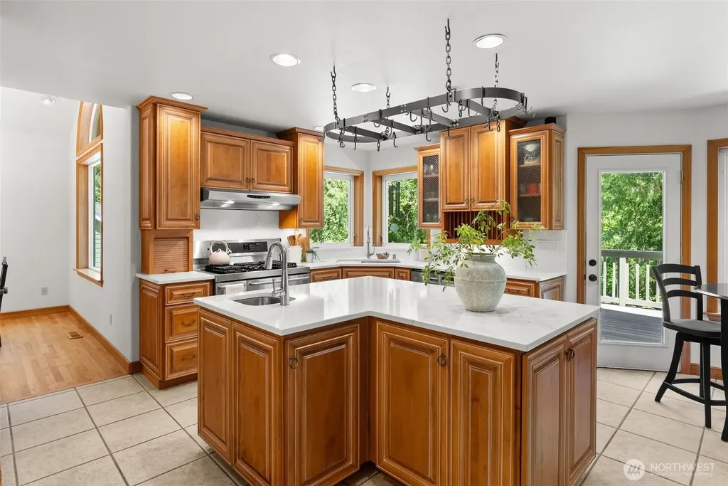 2705 NW Sullivan Drive Gig Harbor WA 98335