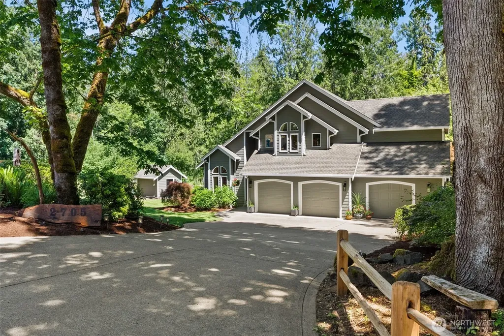 2705 NW Sullivan Drive Gig Harbor WA 98335