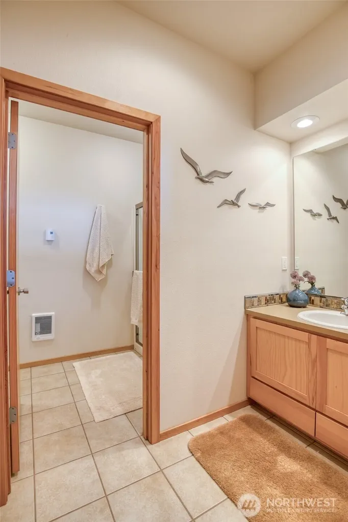 1003 S Sand Dune Avenue SW Ocean Shores WA 98569