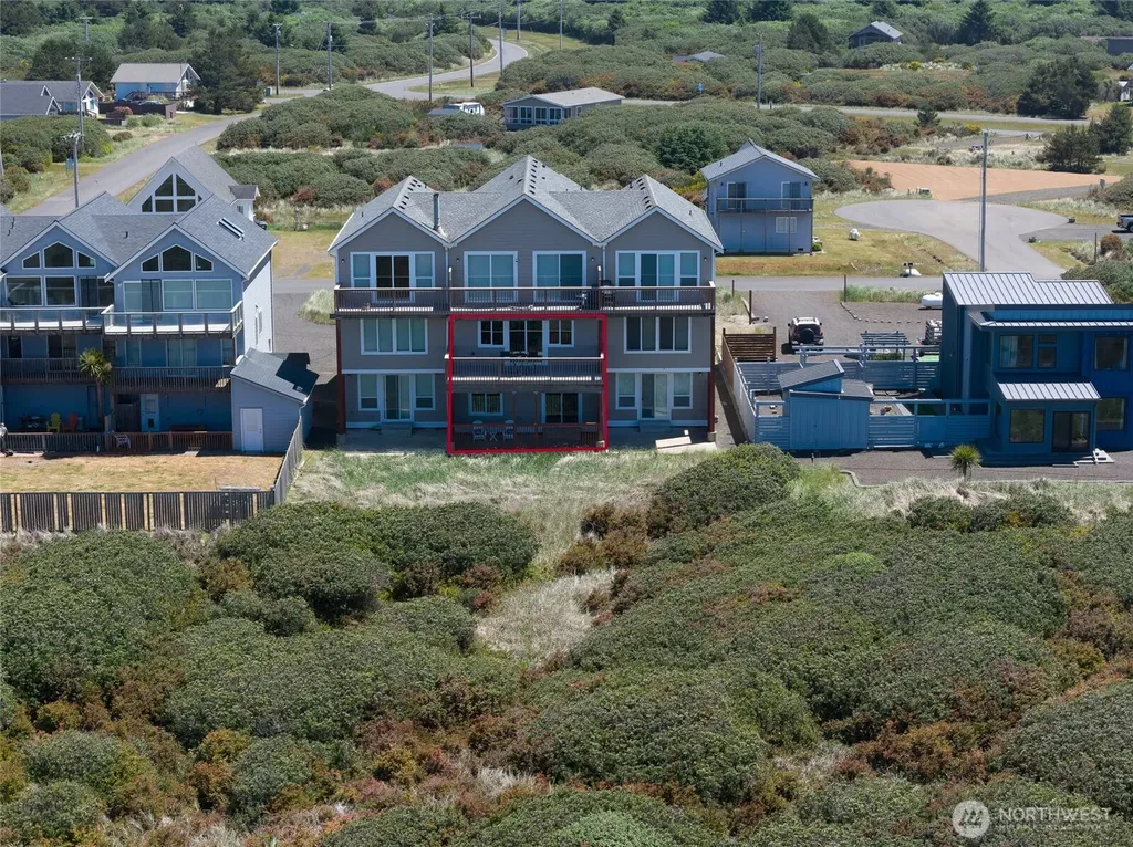 1003 S Sand Dune Avenue SW Ocean Shores WA 98569