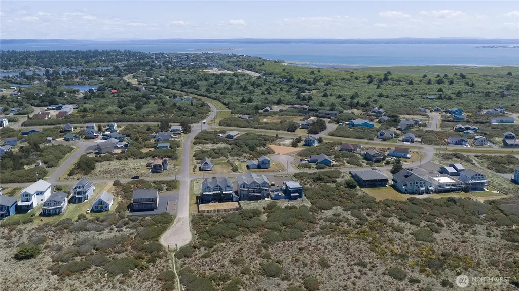 1003 S Sand Dune Avenue SW Ocean Shores WA 98569