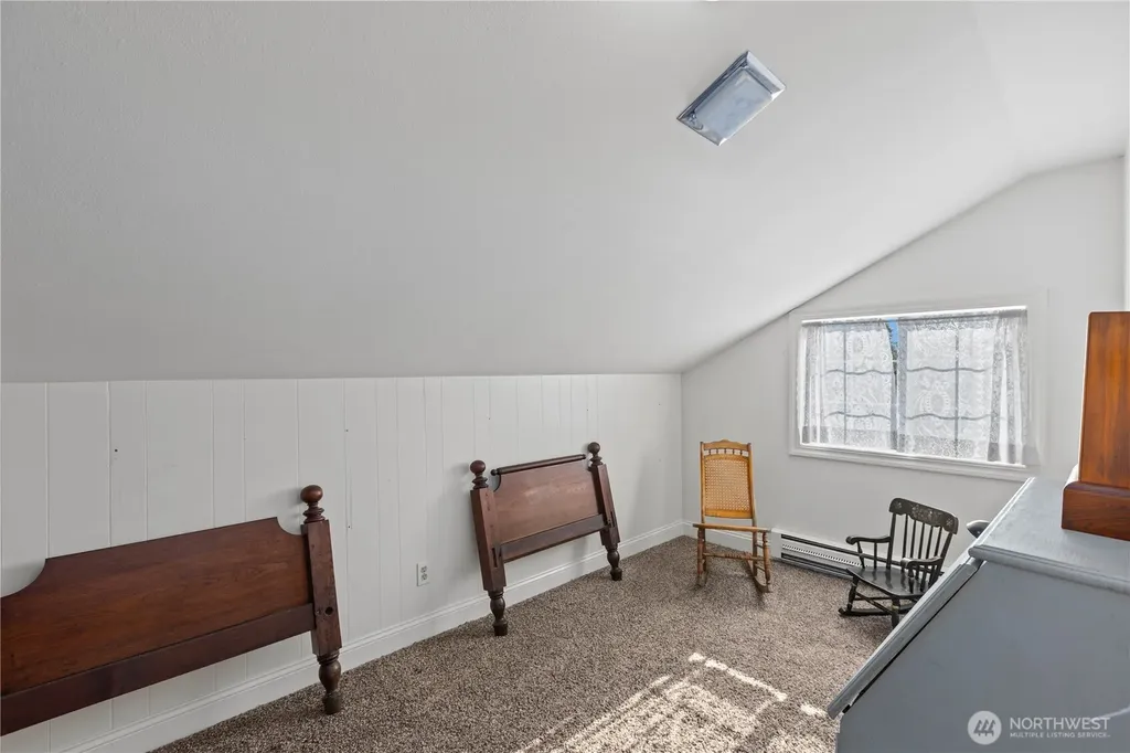 5015 L Place Seaview WA 98644