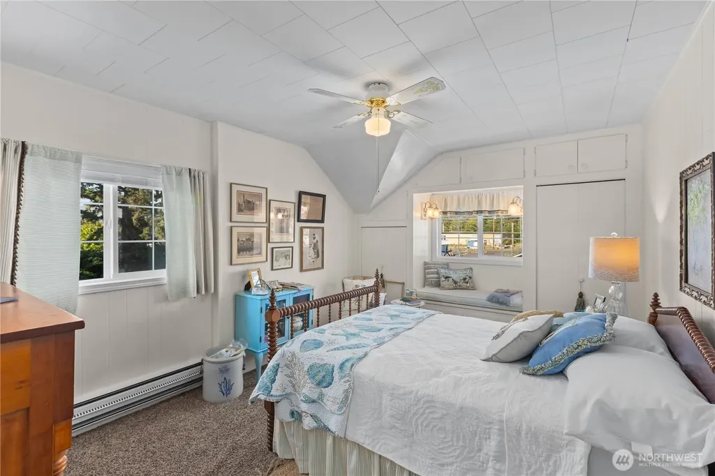 5015 L Place Seaview WA 98644