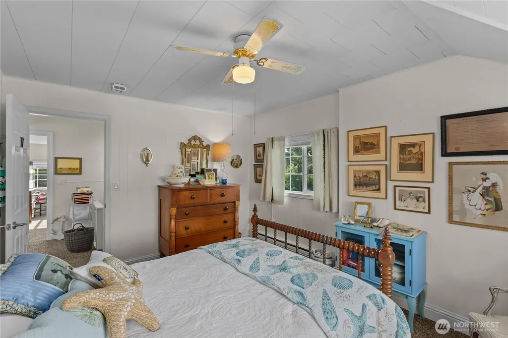 5015 L Place Seaview WA 98644