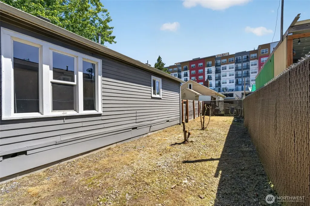 110 Lincoln Avenue Kent WA 98032